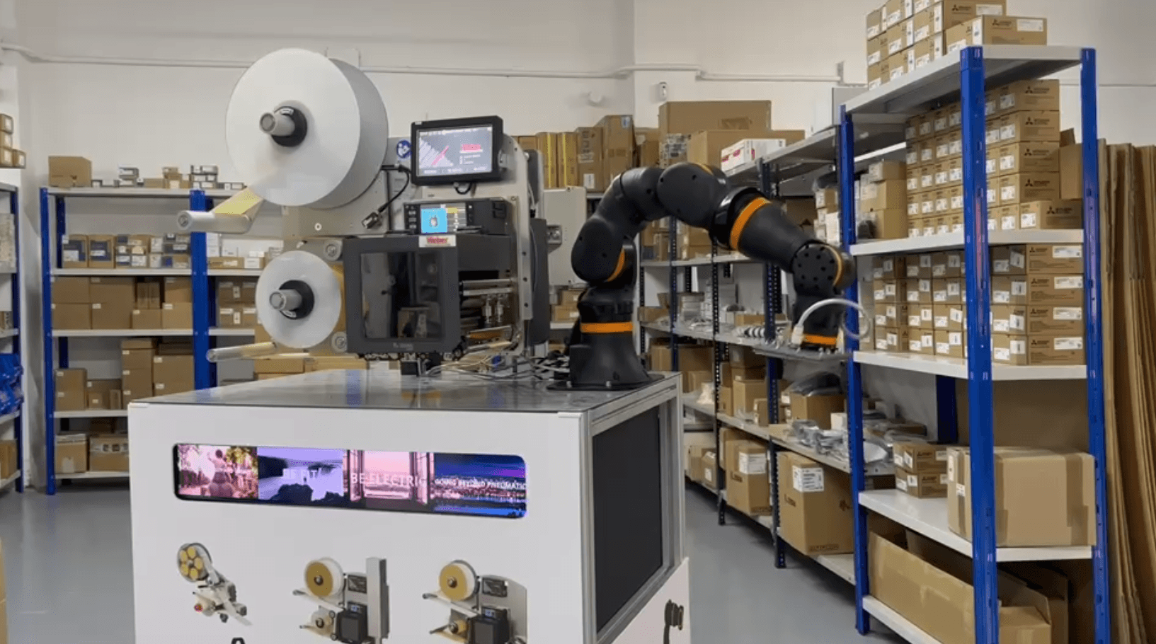 Next-generation labelling with igus ReBeL and NCS Motion Control