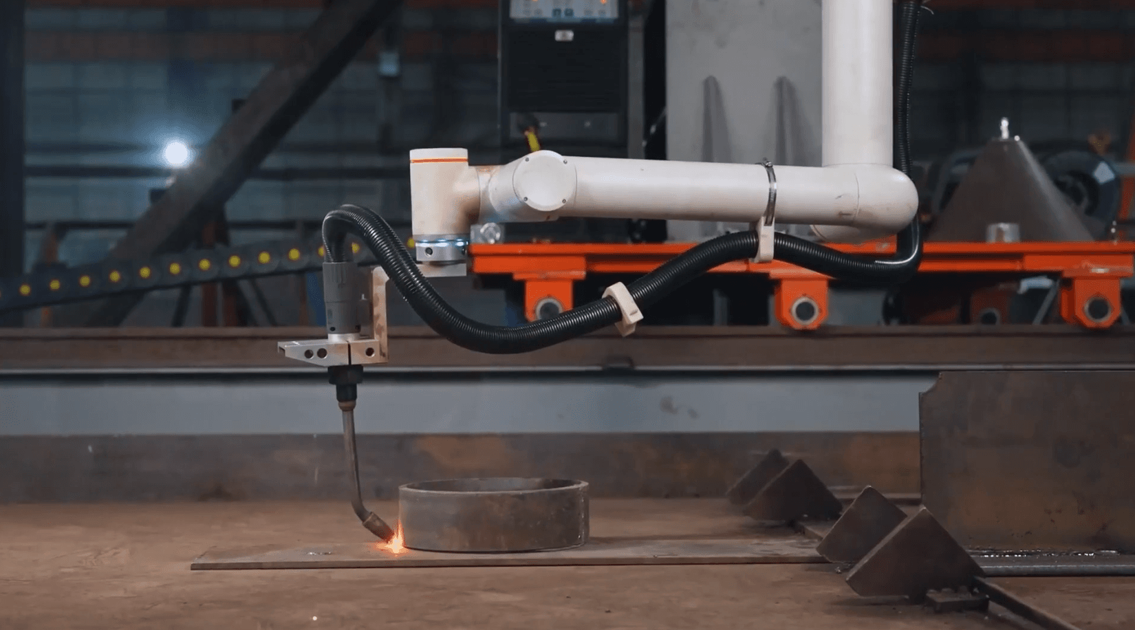 Welding process with Fairino FR 10 robot