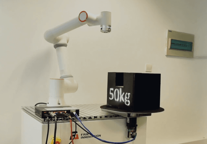 Precision in Motion: Fairino FR5 with 50 kg Rotary Table